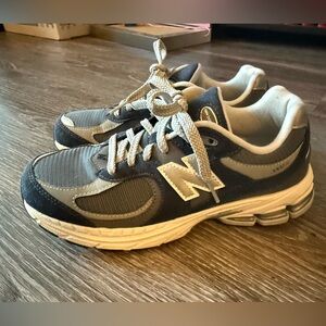 New Balance 2002R Sneakers. Navy. Size 8.